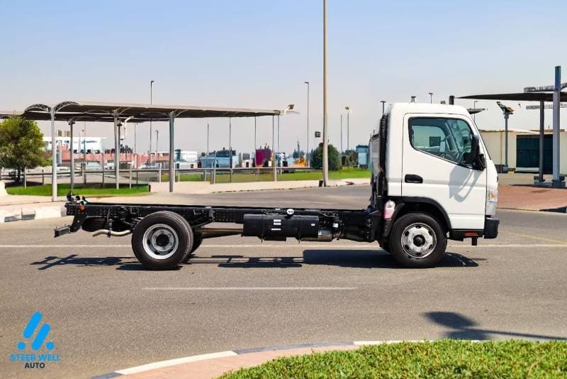 2024 Mitsubishi Fuso Canter STD thumbnail 7