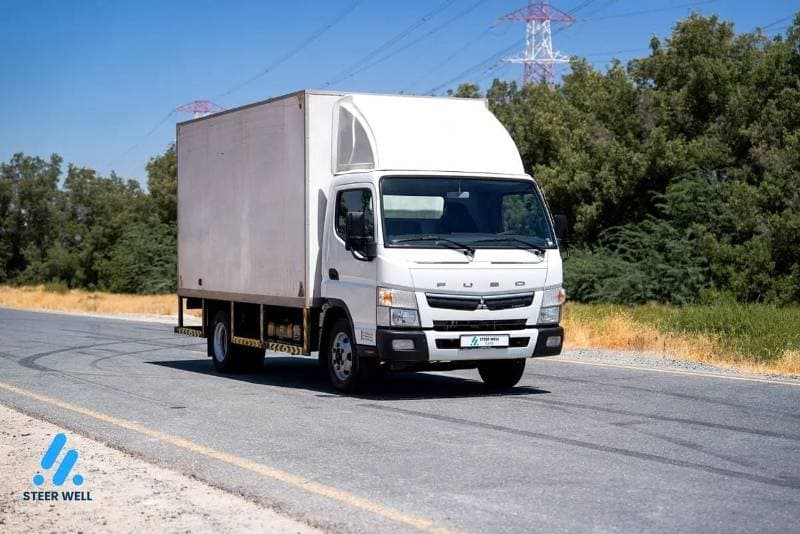 2021 Mitsubishi Fuso Canter STD thumbnail 3