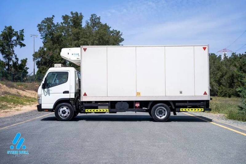 2021 Mitsubishi Fuso Canter STD thumbnail 5