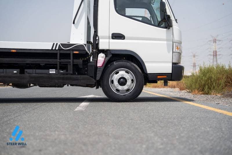 2026 Mitsubishi Fuso Canter STANDARD thumbnail 8