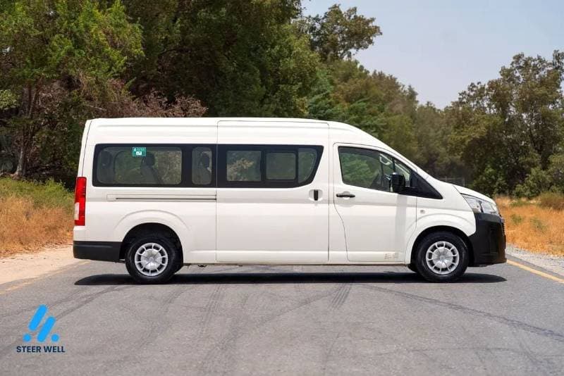 2020 Toyota Hiace GL thumbnail 5
