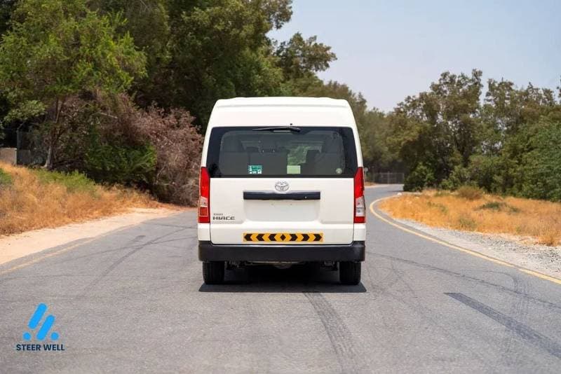 2020 Toyota Hiace GL thumbnail 8