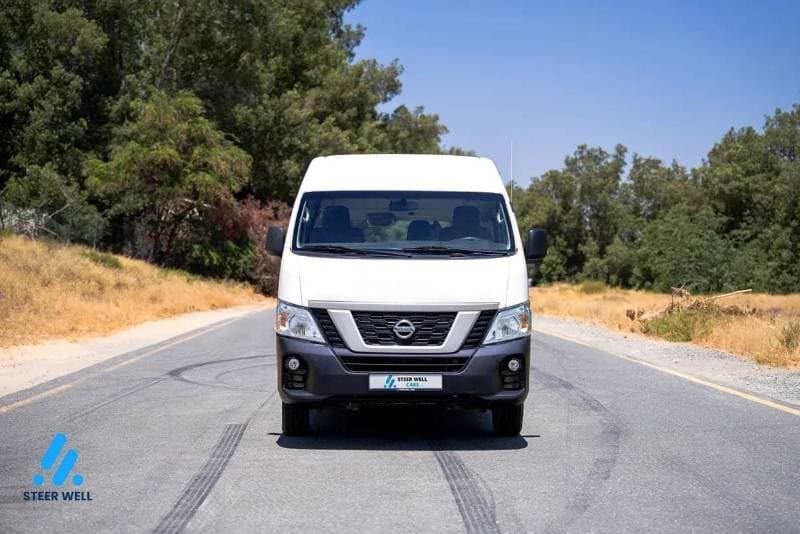 2022 Nissan Urvan STANDARD thumbnail 2