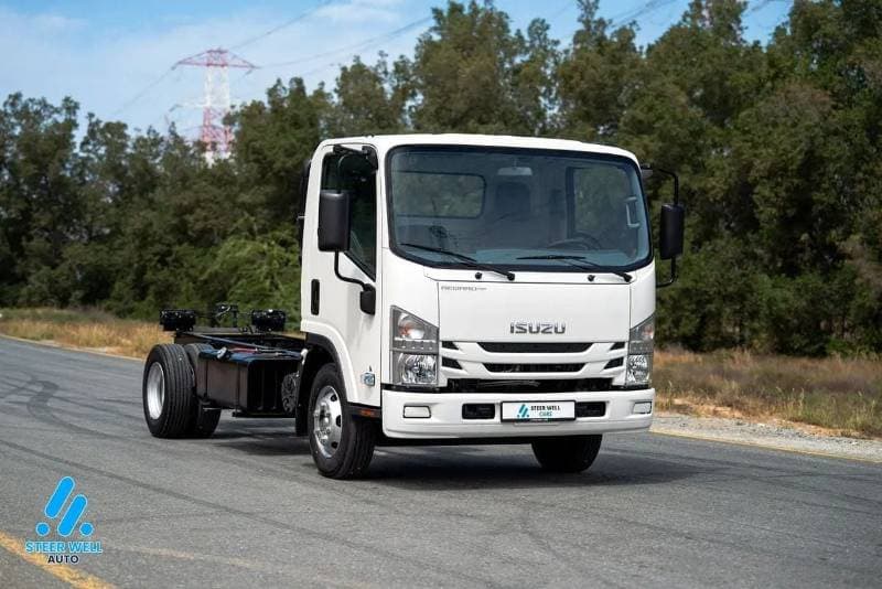 2025 Isuzu NPR 85