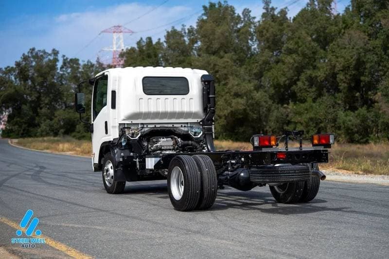 2025 Isuzu NPR 85 thumbnail 6