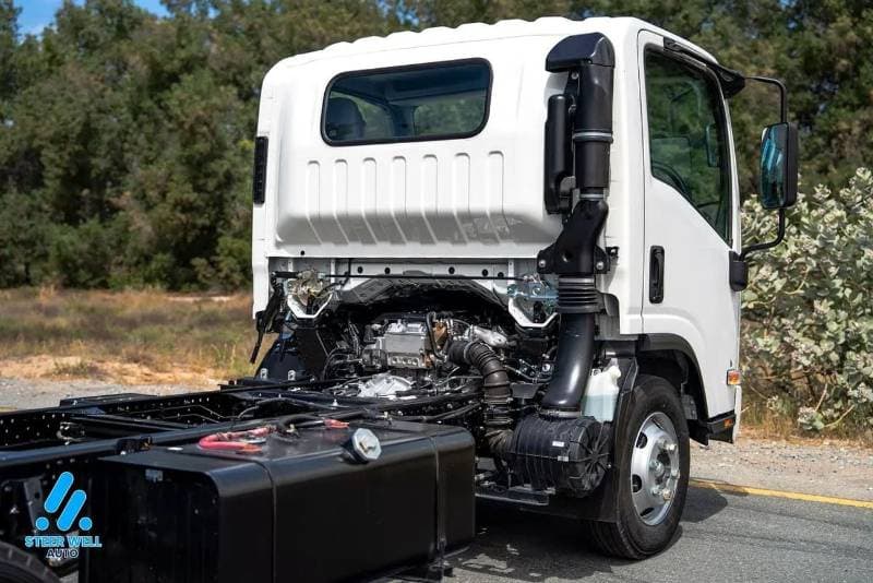 2025 Isuzu NPR 85 thumbnail 8