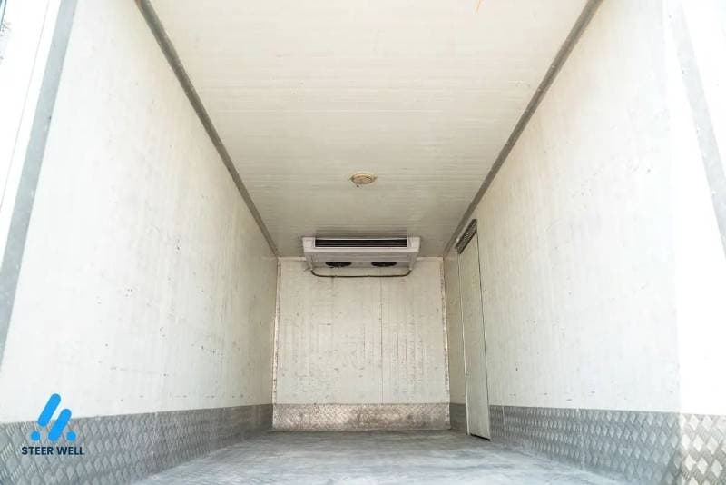 2020 Hino 300 STANDARD thumbnail 8