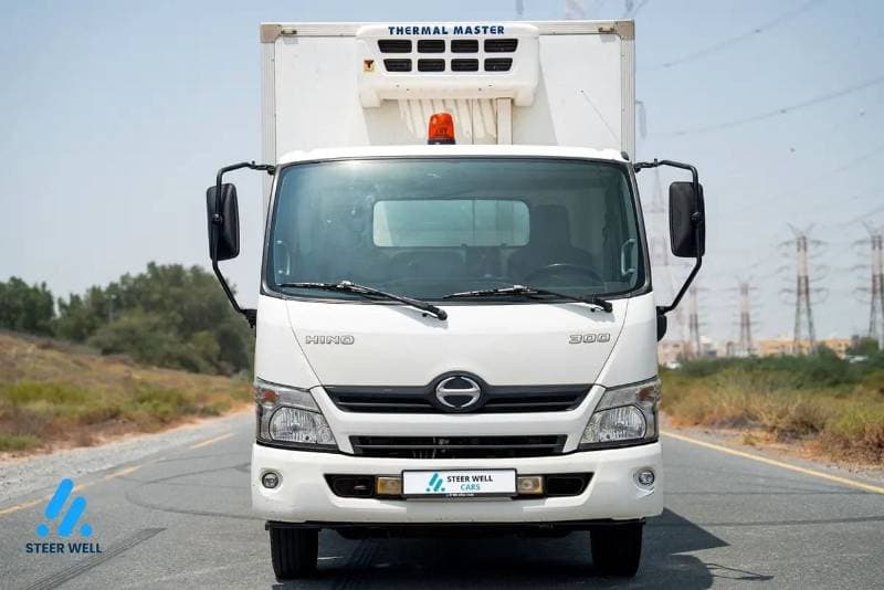 2020 Hino 300 STANDARD thumbnail 4