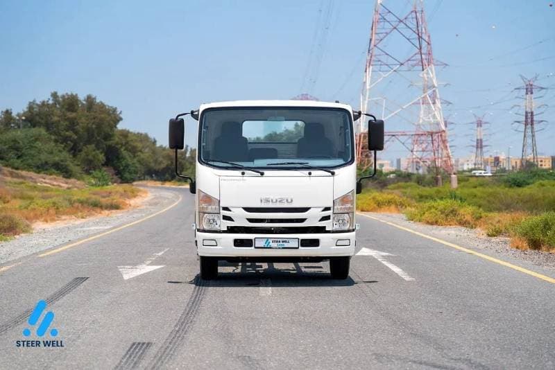2025 Isuzu NPR thumbnail 2