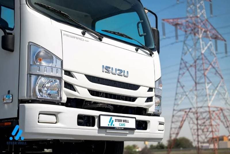 2025 Isuzu NPR thumbnail 6