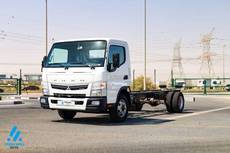 2024 Mitsubishi Canter STANDARD thumbnail 3