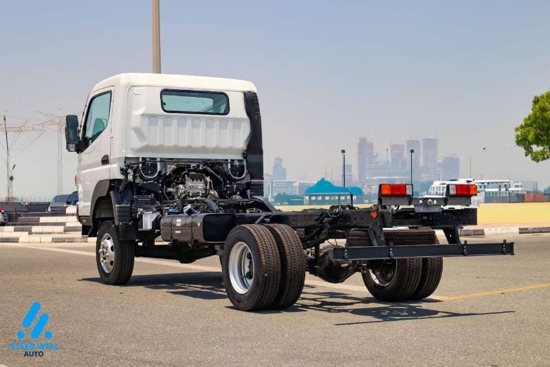 2026 Mitsubishi Fuso Canter thumbnail 5