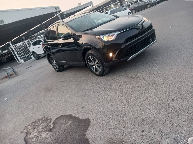 2018 Toyota RAV4 thumbnail 2