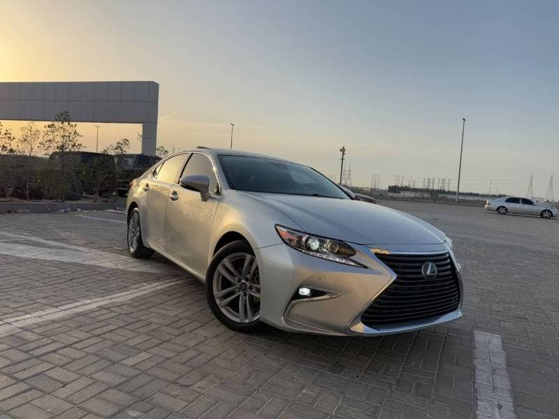 2016 Lexus ES350 PLATINUM thumbnail 2