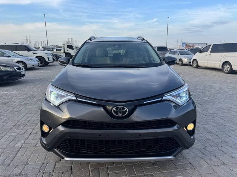 2018 Toyota RAV4 thumbnail 4