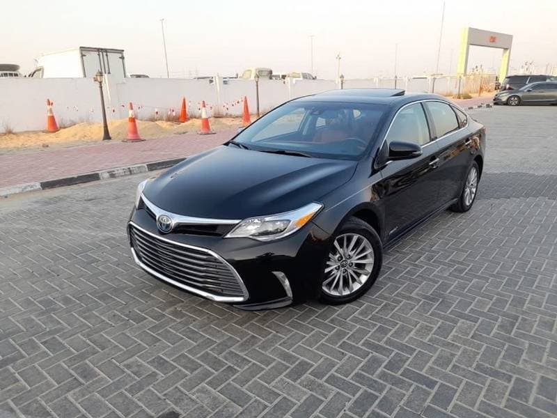 2018 Toyota Avalon thumbnail 3