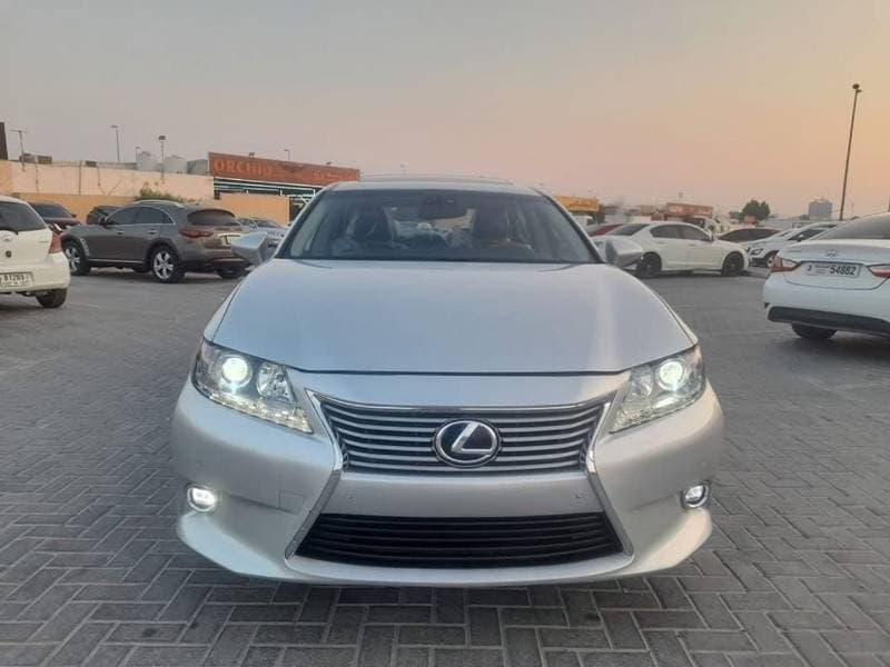 2013 Lexus ES300h STANDARD