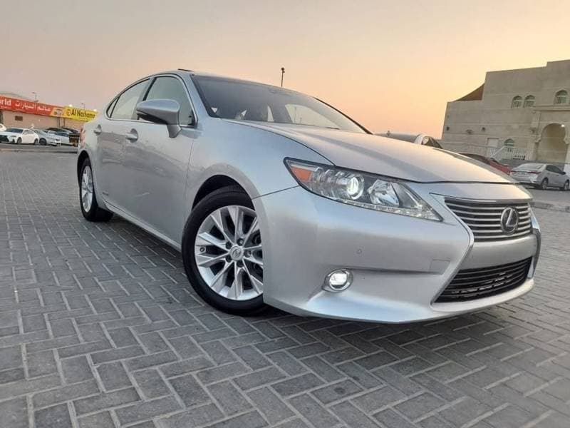 2013 Lexus ES300h STANDARD thumbnail 3