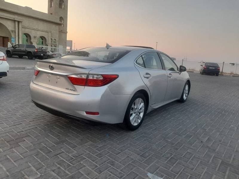 2013 Lexus ES300h STANDARD thumbnail 6