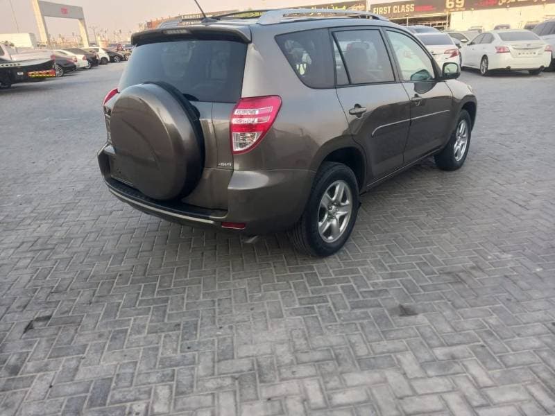 2011 Toyota RAV4 BASE thumbnail 5