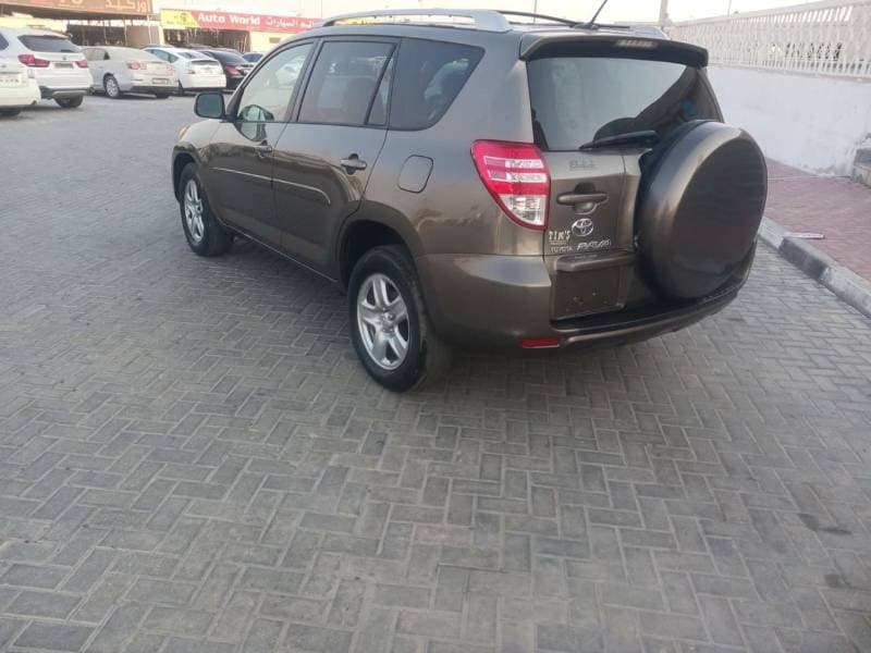 2011 Toyota RAV4 BASE thumbnail 6