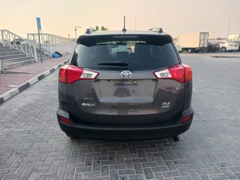 2015 Toyota RAV4 thumbnail 3