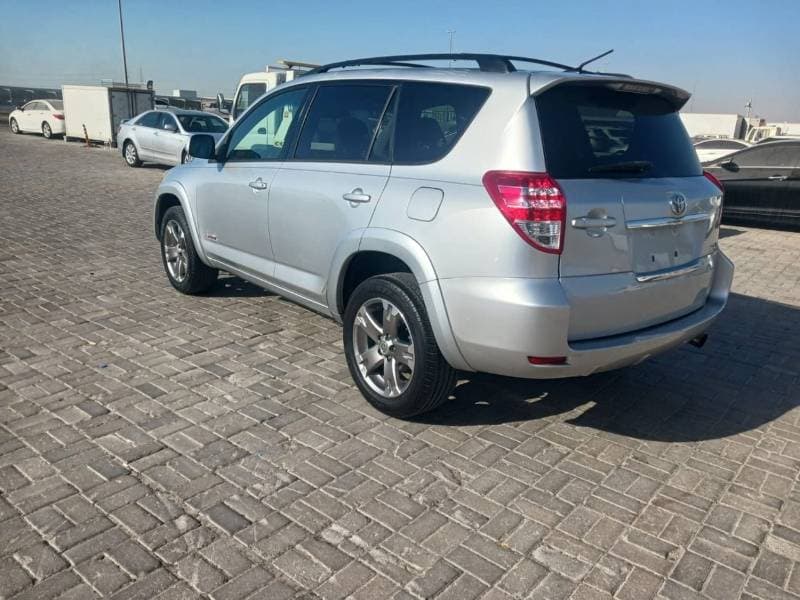 2011 Toyota RAV4 TOP thumbnail 4