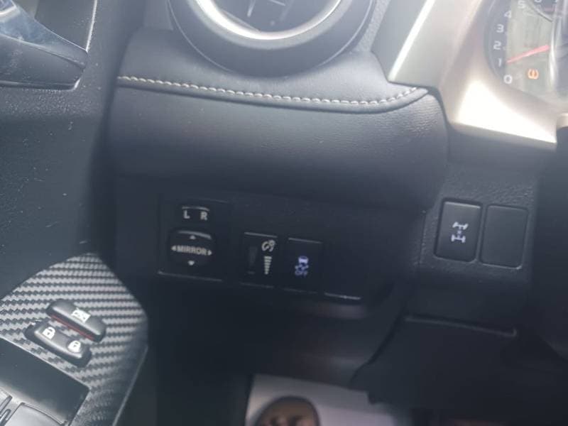2015 Toyota RAV4 thumbnail 7