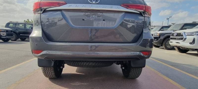 2026 Toyota Fortuner EXR thumbnail 6