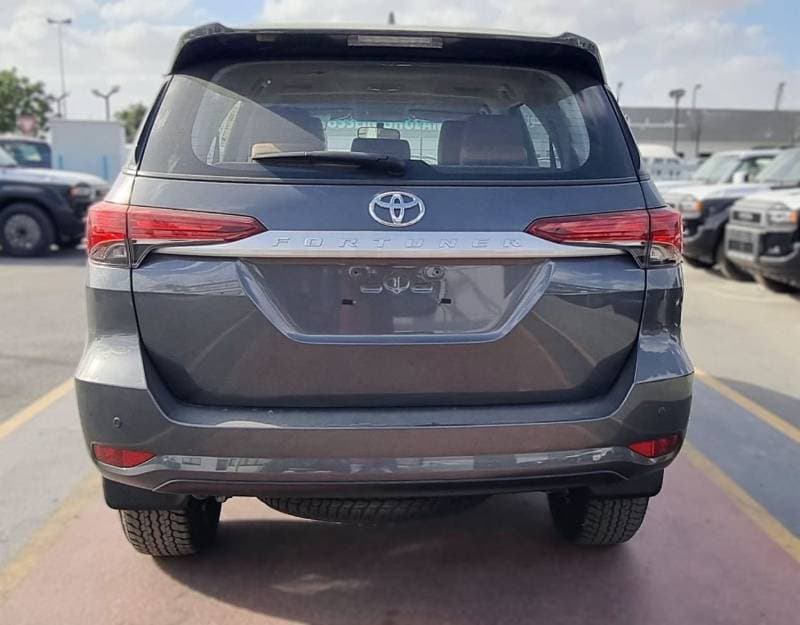 2026 Toyota Fortuner EXR thumbnail 7