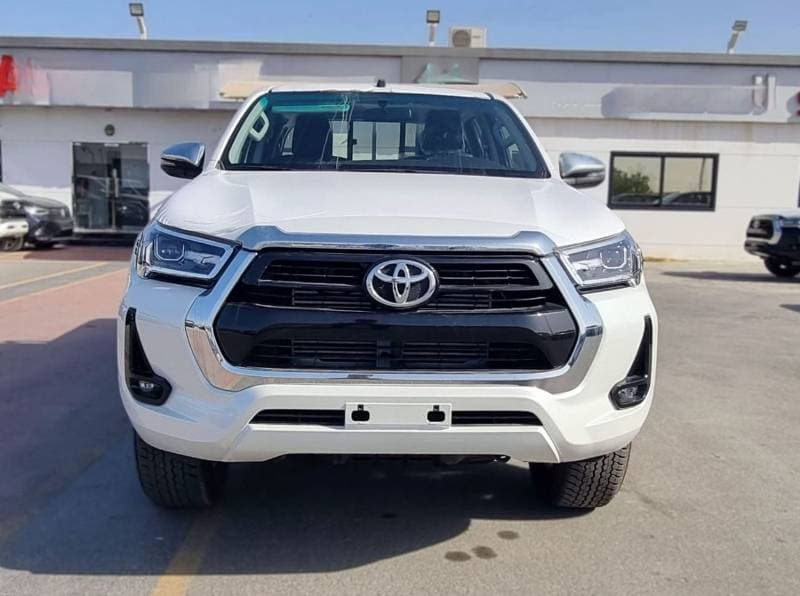 2026 Toyota Hilux SR5 thumbnail 4