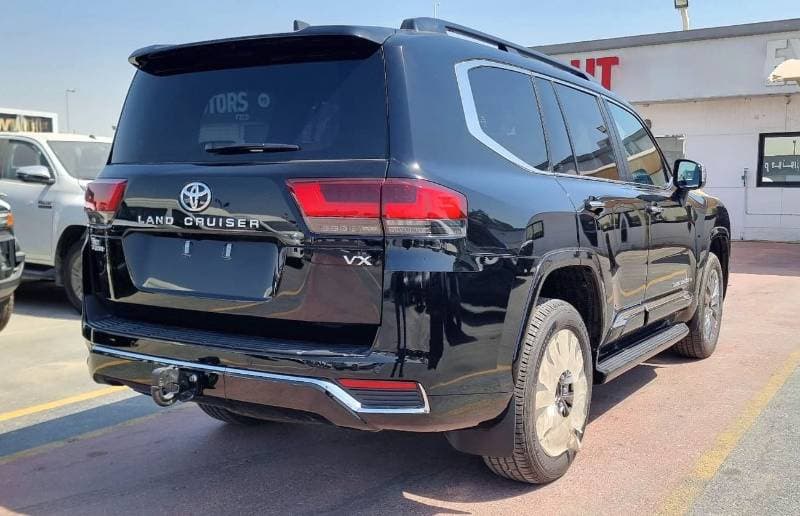 2025 Toyota Land Cruiser VX thumbnail 5