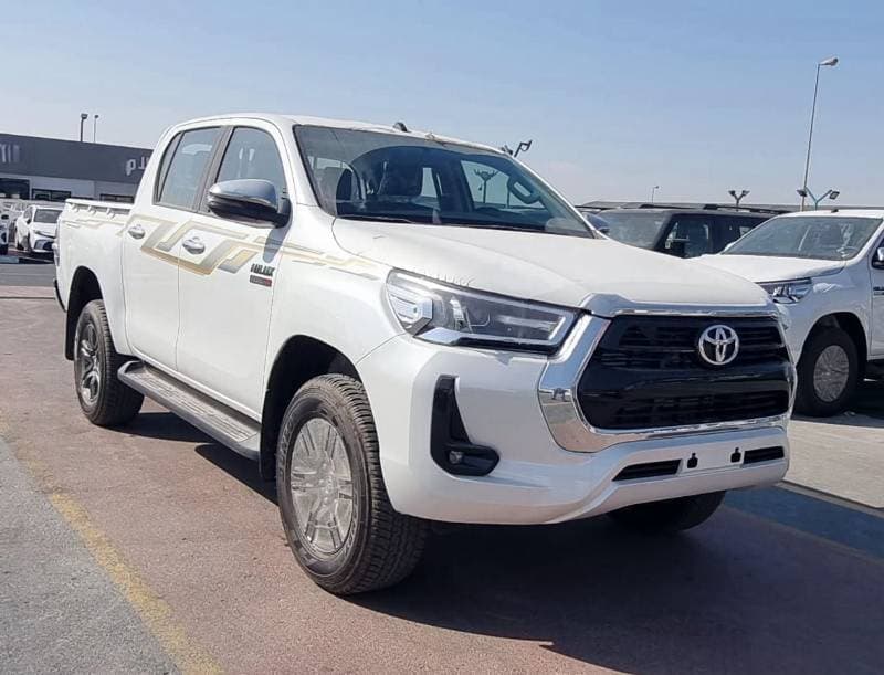 2025 Toyota Hilux SGLX thumbnail 2