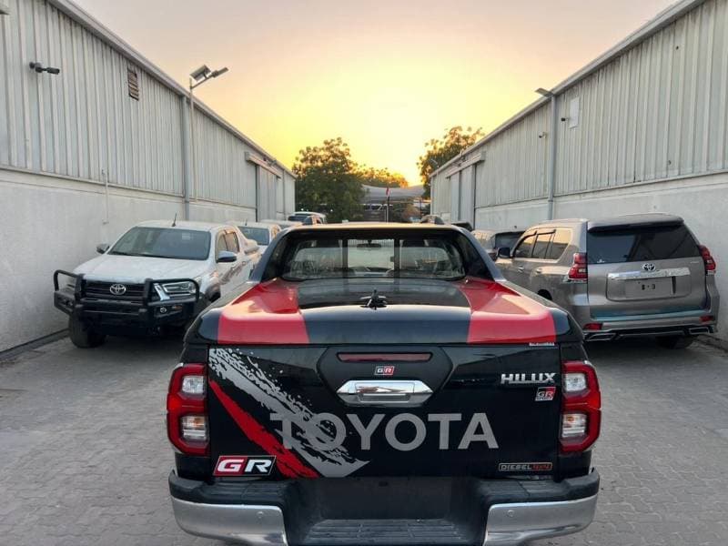 2026 Toyota Hilux GR SPORT thumbnail 6
