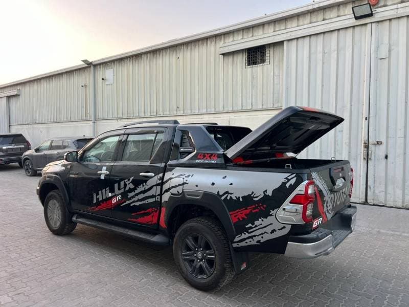 2026 Toyota Hilux GR SPORT thumbnail 8