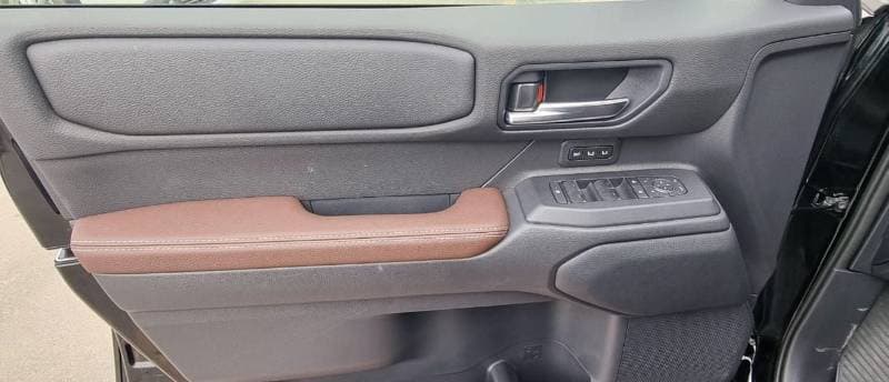 2026 Toyota Prado VXR thumbnail 8