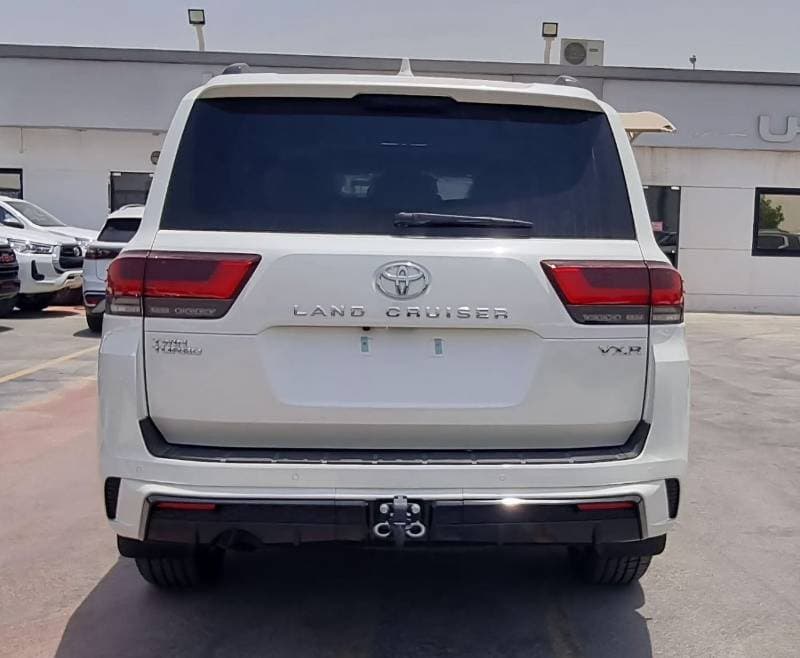 2026 Toyota Land Cruiser VXR thumbnail 7