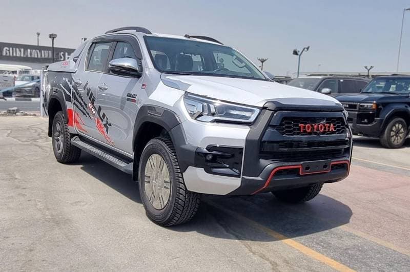 2026 Toyota Hilux GR SPORT thumbnail 2