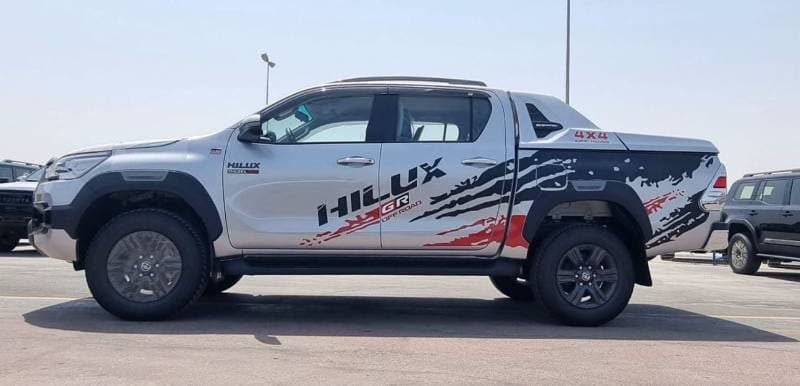 2026 Toyota Hilux GR SPORT thumbnail 5