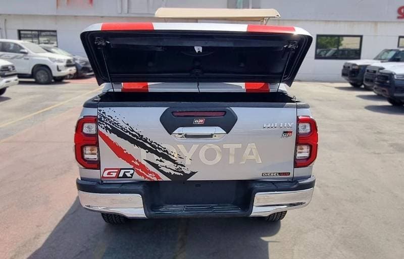 2026 Toyota Hilux GR SPORT thumbnail 7