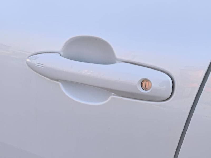 2026 Toyota Corolla Cross GLI thumbnail 7