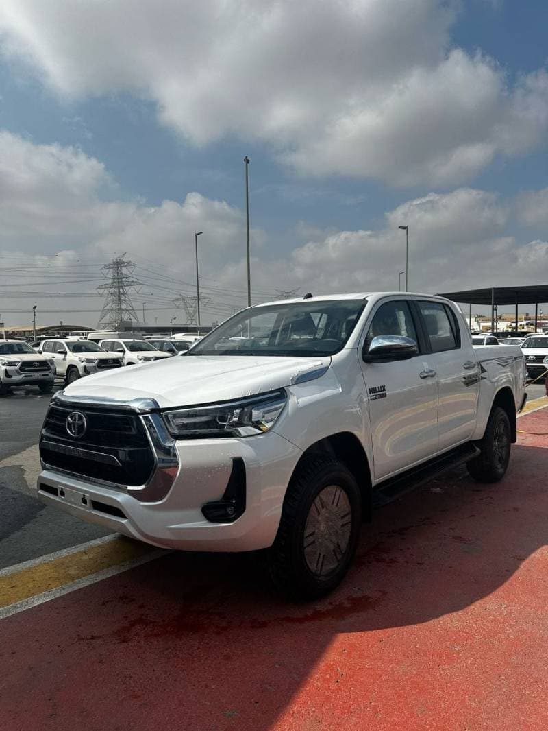 2026 Toyota Hilux SGLX thumbnail 3