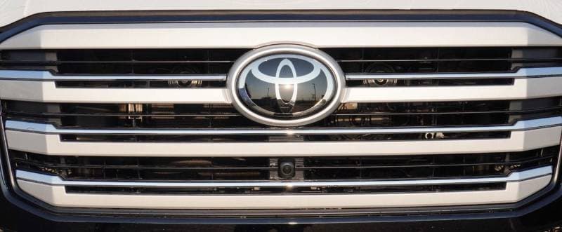 2026 Toyota Land Cruiser VXR thumbnail 4