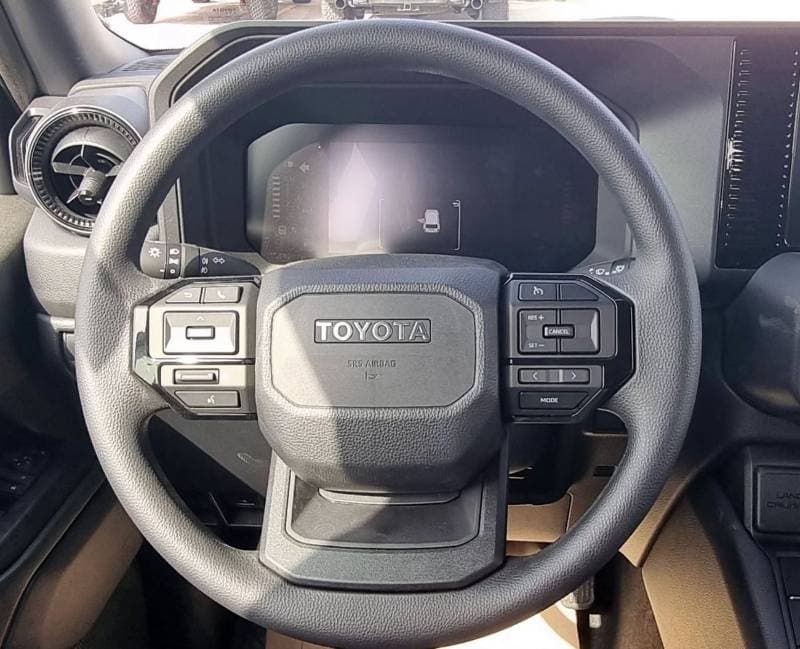2026 Toyota Prado URBAN thumbnail 8
