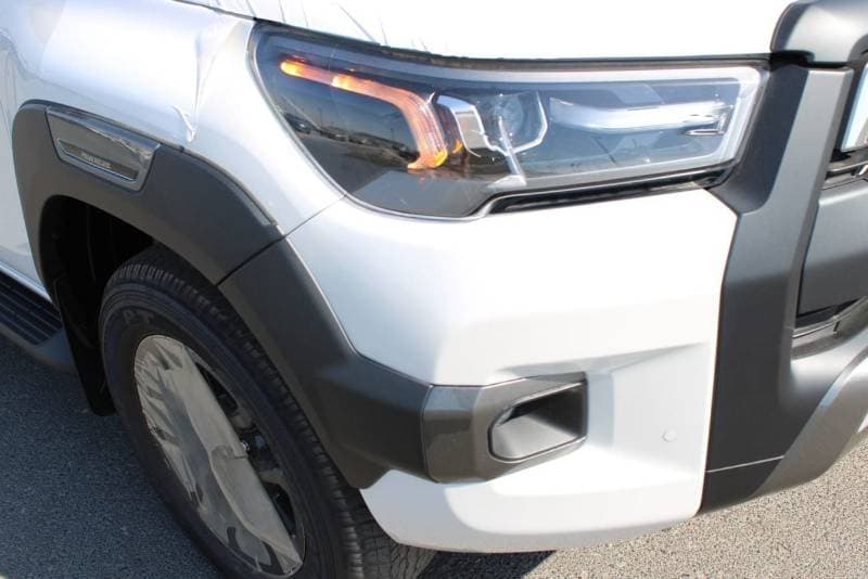 2026 Toyota Hilux ADVENTURE thumbnail 5