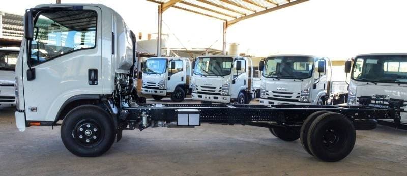 2026 Isuzu NPR 85