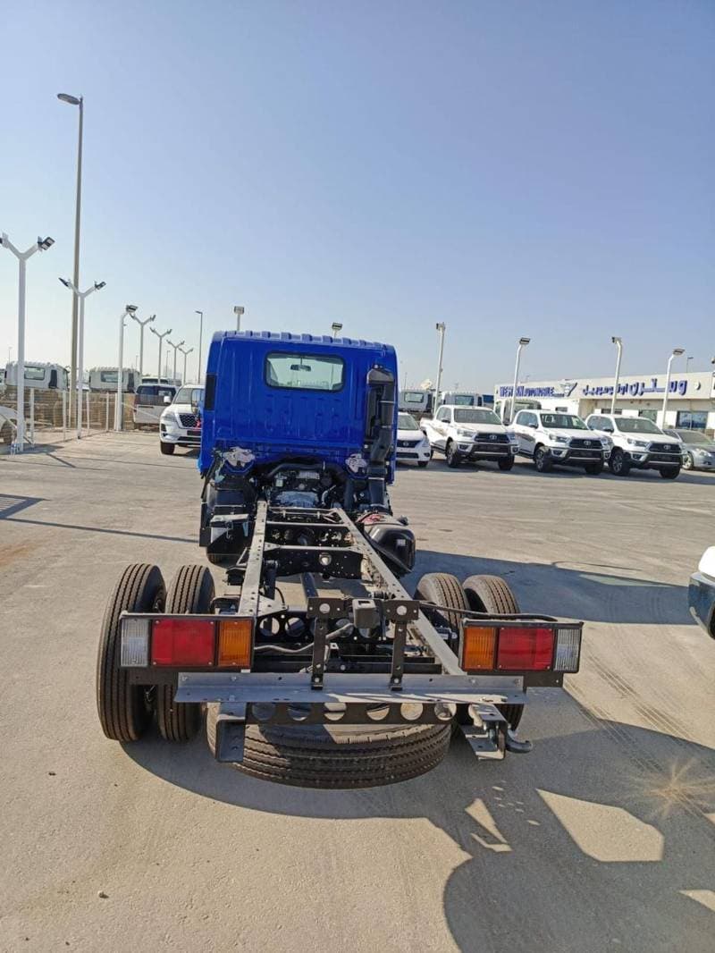 2026 Isuzu NPR 85 thumbnail 6