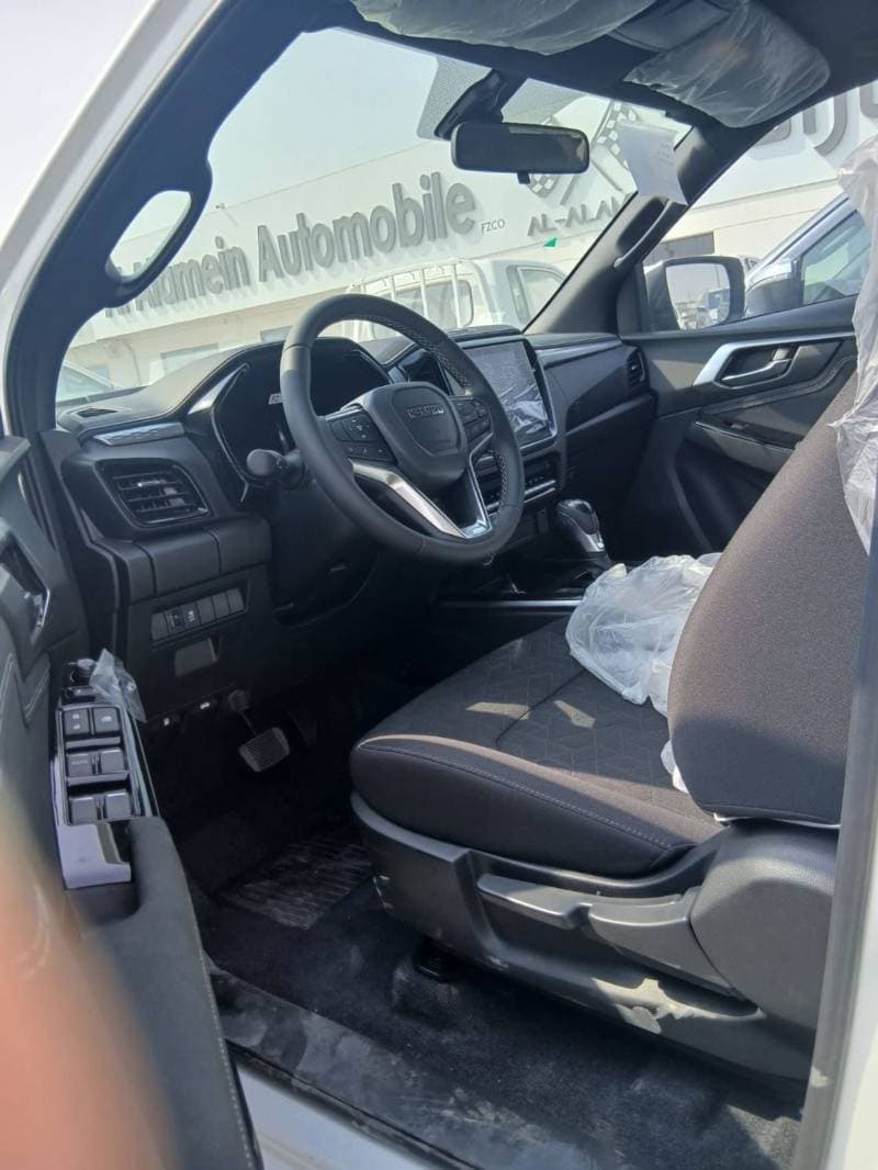 2027 Isuzu D MAX thumbnail 8