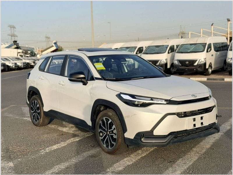 2025 Toyota Frontlander Luxury thumbnail 2