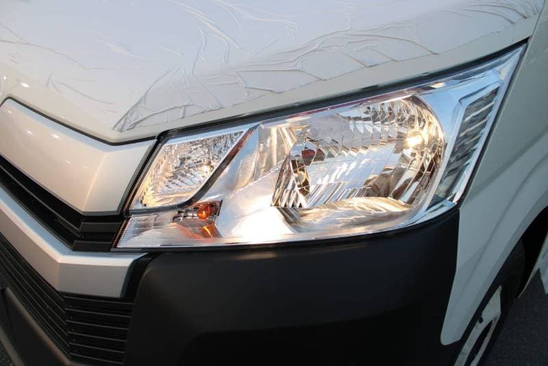 2026 Toyota Hiace 2.8L VAN Manual Diesel FWD 9+ 4 Door thumbnail 8